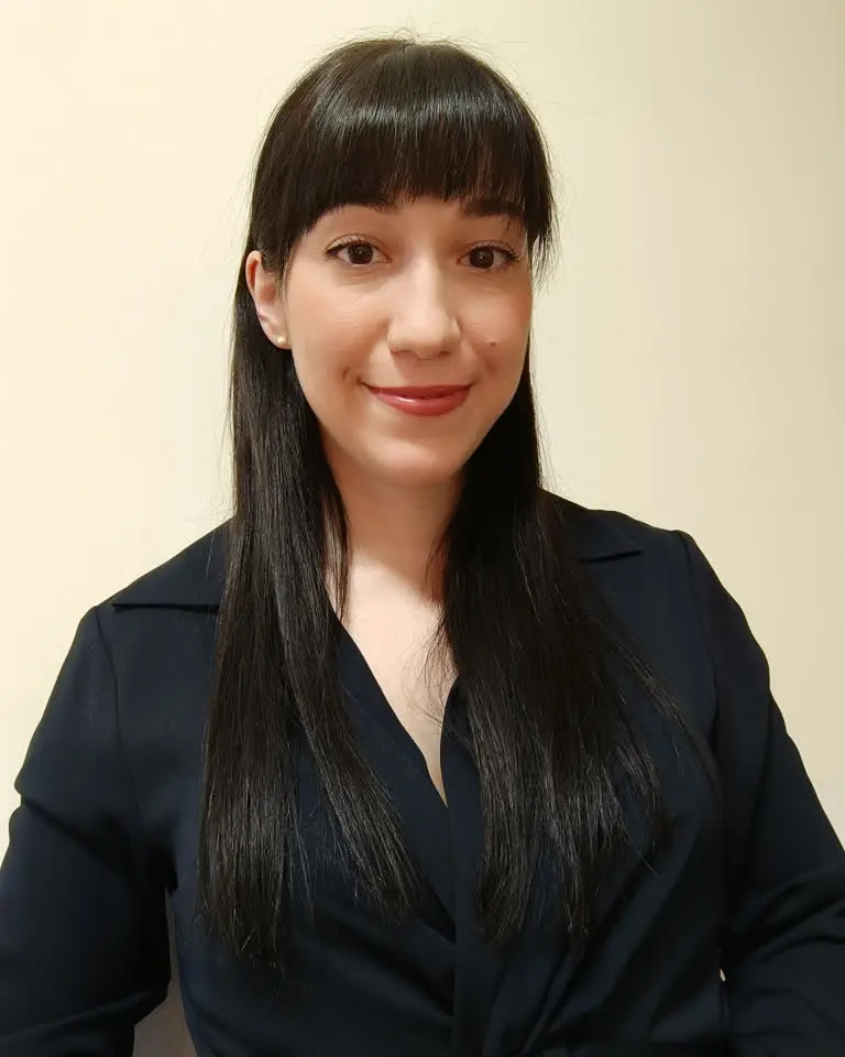 Retrato cercano de Cristina Recobeni, psicóloga general sanitaria